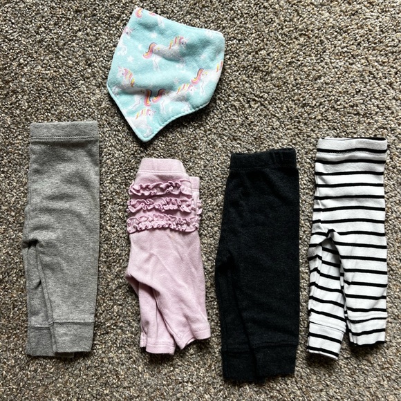 Newborn Baby Lot - 17 Pieces - Picture 6 of 7